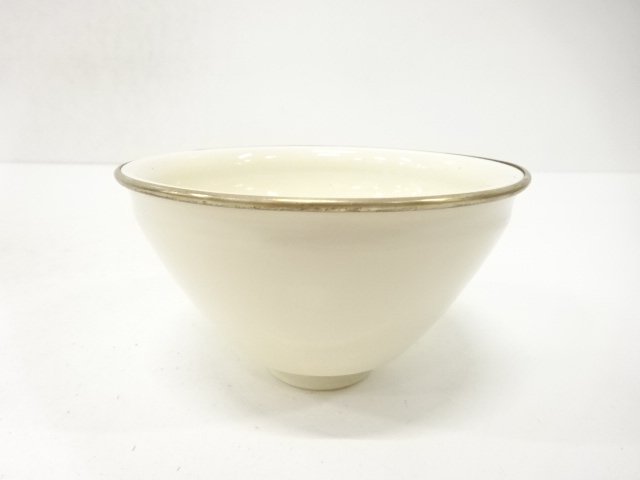 JAPANESE COLLECTIBLE / BANDAI SOUZAN ZUKURI WHITE TENMOKU TEA BOWL